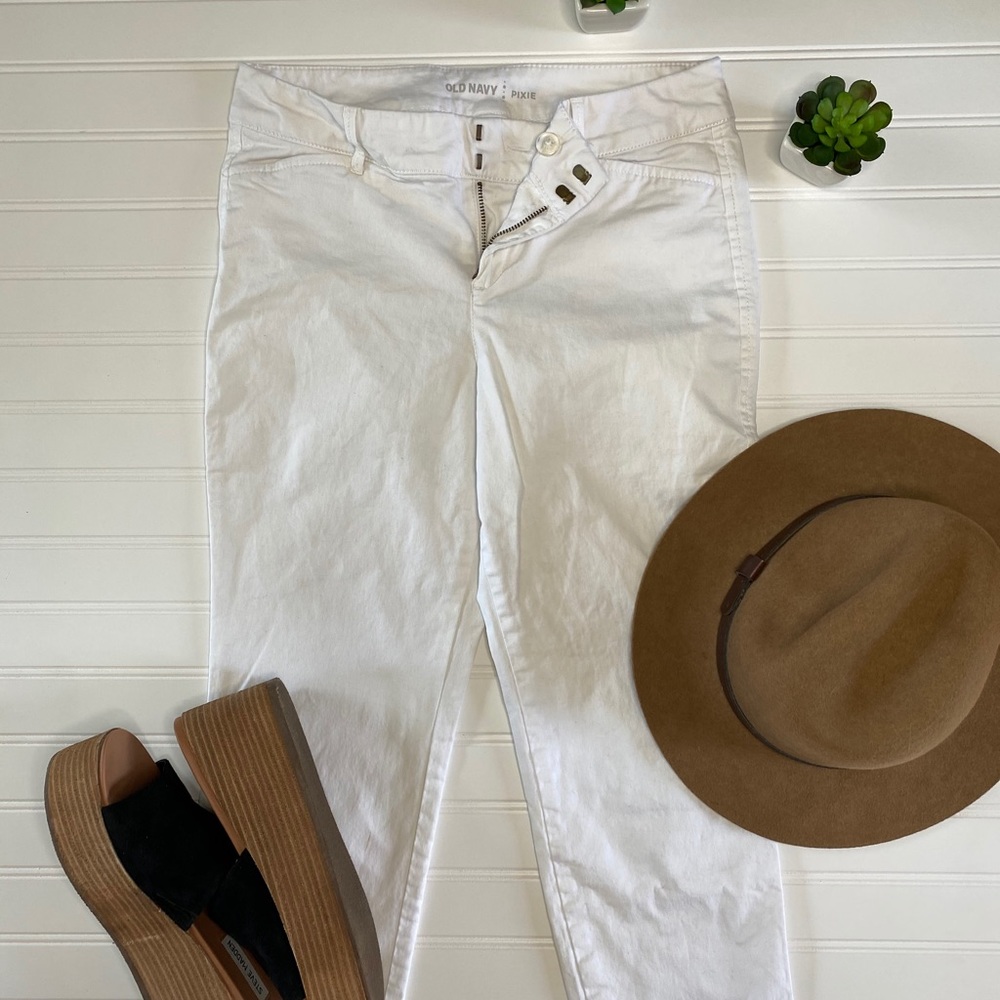 White Cropped Pant